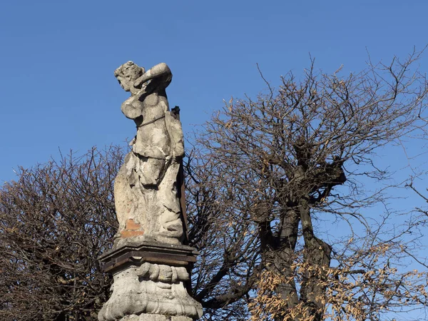 Статуя в Монтевеккья, Брианца, Италия — стоковое фото