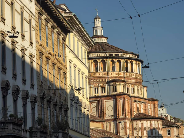 Milan, kilise Santa Maria delle Grazie — Stok fotoğraf