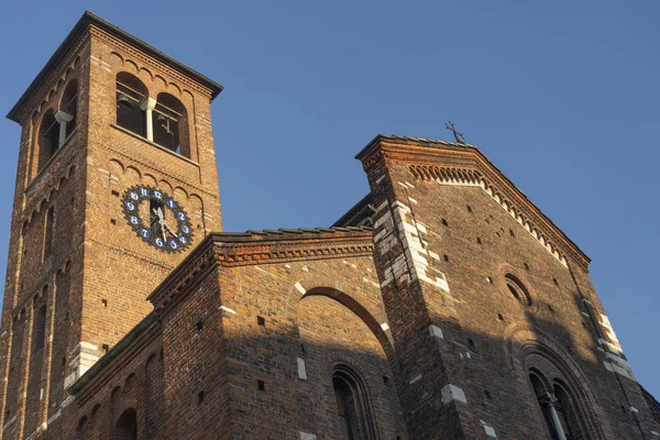 Milan: Santo Sepolcro Kilisesi