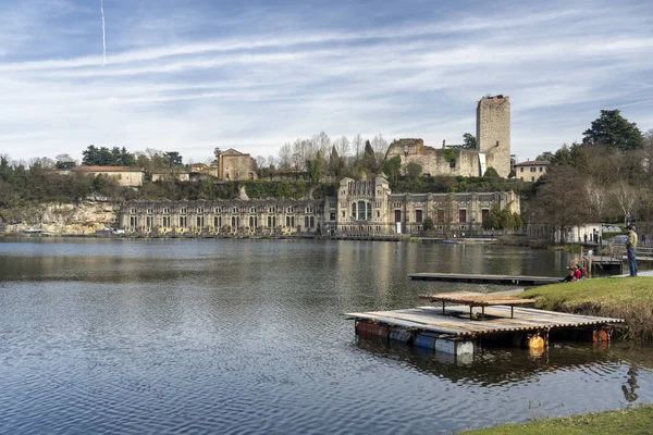 Paseo en bicicleta por el río Adda en Trezzo —  Fotos de Stock