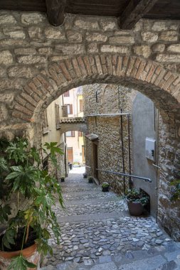 Varzi, Pavia eyaletinde eski şehir