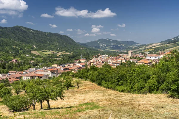 Vista panorámica de Varzi, Pavía, Italia — Foto de Stock