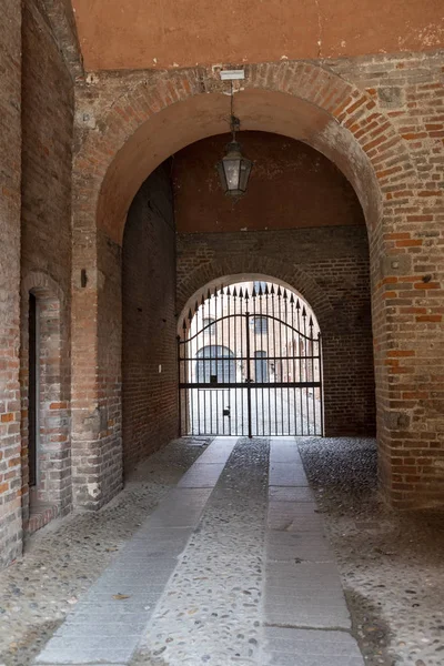 Sant Angelo Lodigiano: il castello medievale — Foto Stock