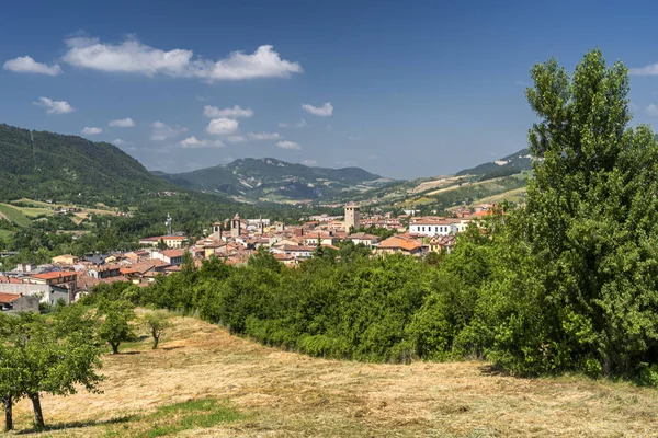 Vista panorâmica de Varzi, Pavia, Itália — Fotografia de Stock