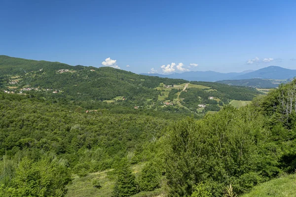 Górski krajobraz wzdłuż przełęczy Brattello — Zdjęcie stockowe