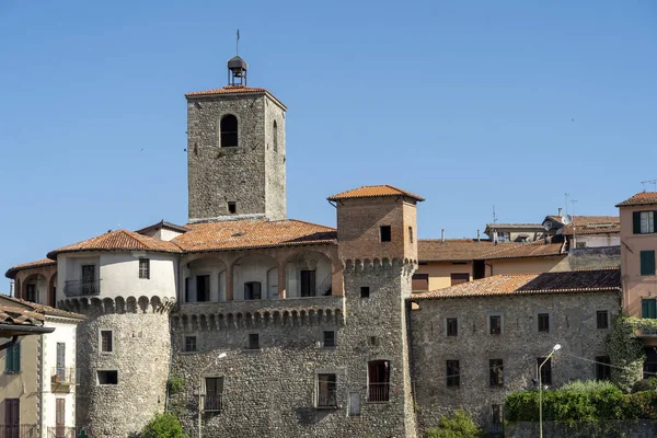 Castelnuovo di Garfagnana, Olaszország, történelmi város — Stock Fotó