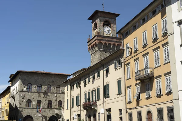 Pescia, Toskania: zabytkowe budynki — Zdjęcie stockowe