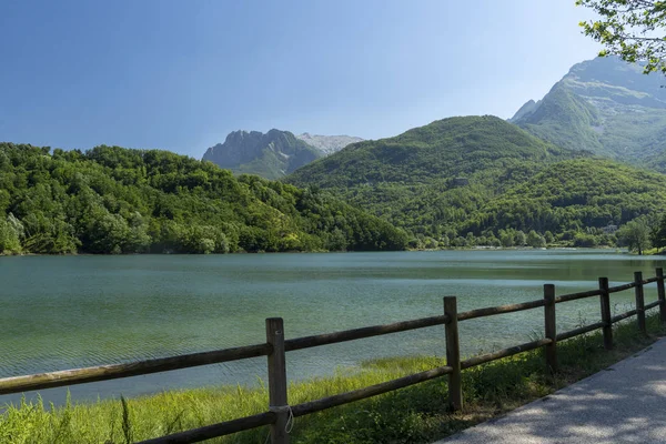 Lago de Gramolazzo, Toscana —  Fotos de Stock