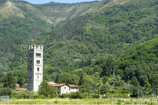 Středověký kostel v Diecimo, Lucca — Stock fotografie