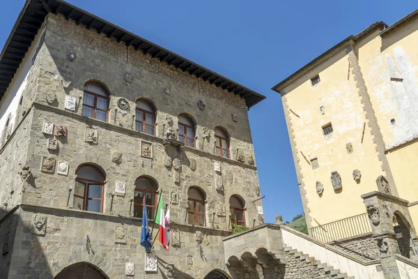 Pescia, Toscana: edifícios históricos — Fotografia de Stock