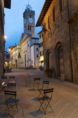 Poggibonsi (Siena) gece