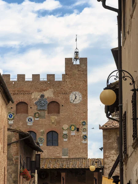 Certaldo, ciudad medieval en Toscana —  Fotos de Stock