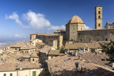 Volterra, Toskana'nın panoramik manzarası