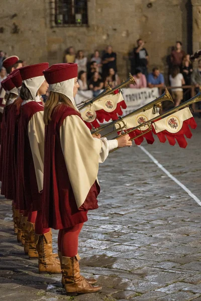Fiesta medieval en Volterra, Toscana — Foto de Stock