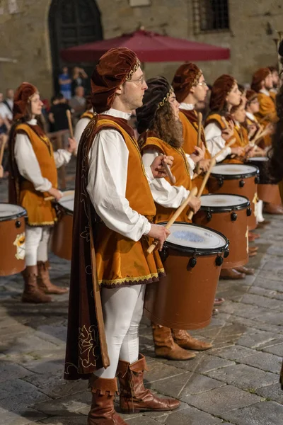 Średniowieczne święto w Volterra, Toskania — Zdjęcie stockowe