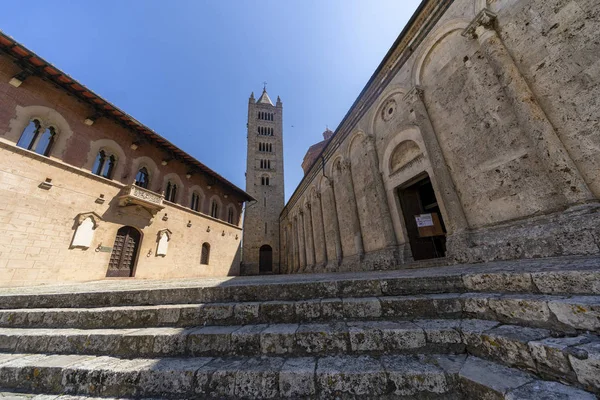 Massa Marittima, Toscane: de middeleeuwse kathedraal — Stockfoto