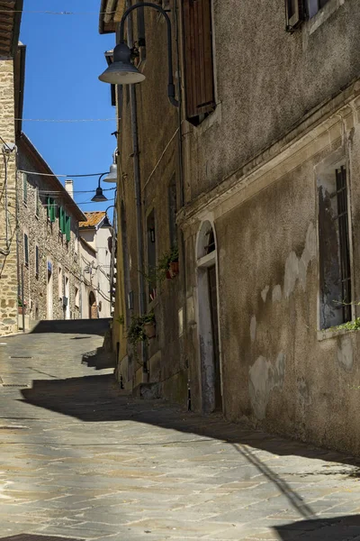 Montiano, aldeia velha em Maremma, Toscana — Fotografia de Stock