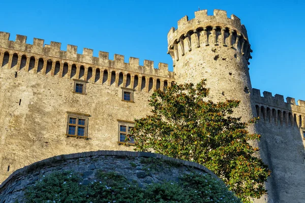 Bracciano, Roma: the medieval castle — Stock Photo, Image