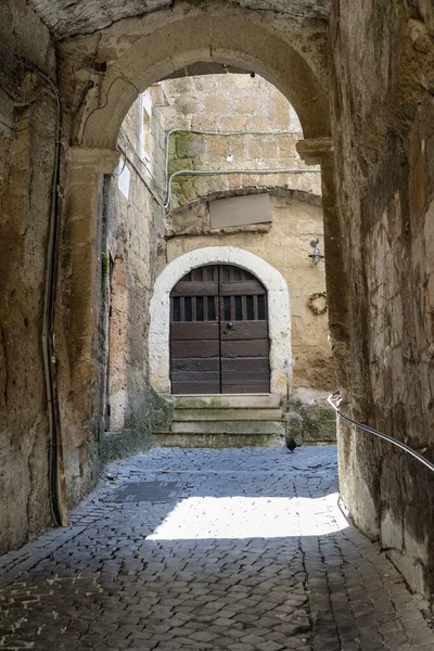 Calcata, historisk by i Italien — Stockfoto