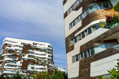 Milan, Lombardiya, İtalya: Şehir yaşamındaki modern Hadid yerleşim evleri