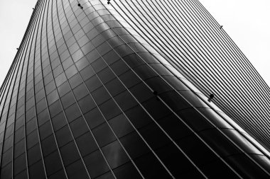 Milan, Lombardiya, İtalya: Şehir yaşamındaki modern Hadid Kulesi Siyah ve Beyaz