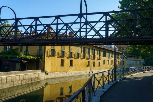 Milan Lombardiya Talya Martesana Kanalı Eski Binalar — Stok fotoğraf