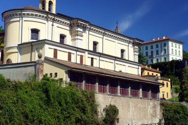 Trezzo d Adda, Milan, Lombardy, İtalya: Martesana bisiklet yolu boyunca eski binalar