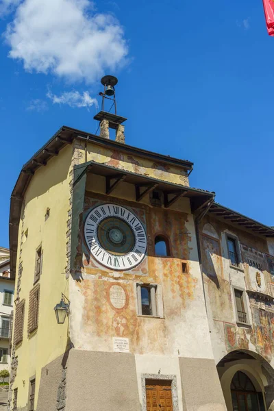 Clusone Bergamo Lombardy Talya Yüzünde Freskler Olan Tarihi Palazzo Komünü — Stok fotoğraf