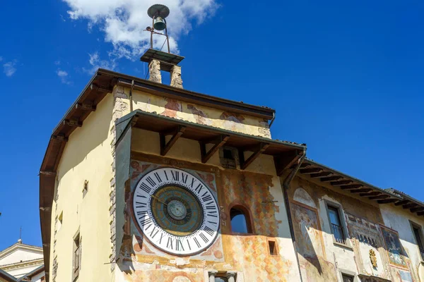 Clusone Bergamo Lombardy Italy Historic Palazzo Comunale Frescos Facade — стокове фото