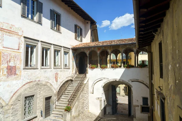 Clusone Bergamo Lombardy Talya Tarihi Palazzo Komunali Mahkeme — Stok fotoğraf