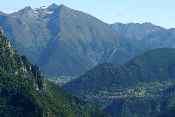 Paisagem Montanhosa Verão Longo Estrada Para Presolana Bergamo Lombardia Itália — Fotografia de Stock