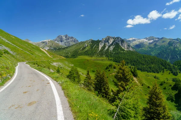 Paysage Montagneux Long Route Col Crocedomini Dans Province Brescia Lombardie — Photo