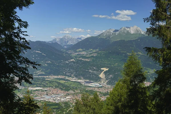 Vista Breno Brescia Lombardia Itália Estrada Para Crocedomini Passar Verão — Fotografia de Stock