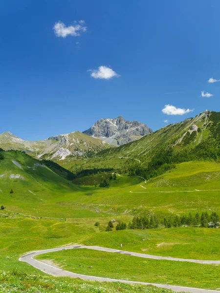 Paisagem Montanhosa Longo Estrada Para Crocedomini Passar Província Bréscia Lombardia — Fotografia de Stock