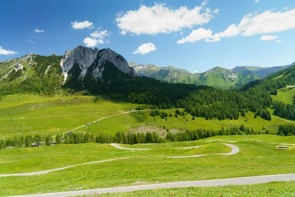 Paisagem Montanhosa Longo Estrada Para Crocedomini Passar Província Bréscia Lombardia — Fotografia de Stock