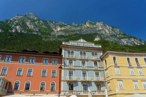 Riva del Garda, Trentino, İtalya: Garda gölündeki eski turistik şehir