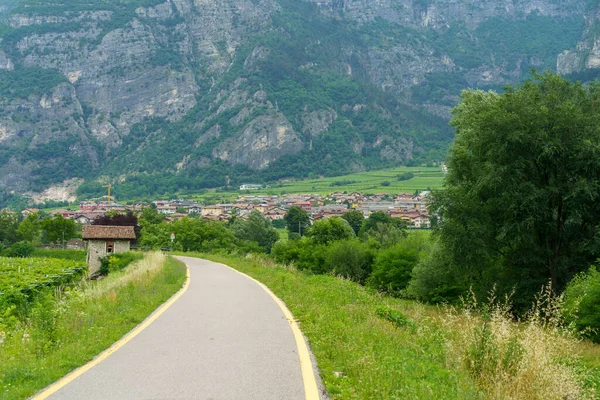 Pohled Hrad Beseno Středověký Hrad Podél Údolí Adige Provincii Trento — Stock fotografie