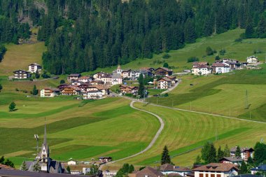 Moena, Trento, Trentino Alto Adige, İtalya Dolomitler 'de yazın