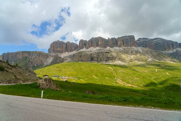Mountain Landscape Summer Road Pordoi Pass Dolomites Belluno Province Veneto — Stock Photo, Image