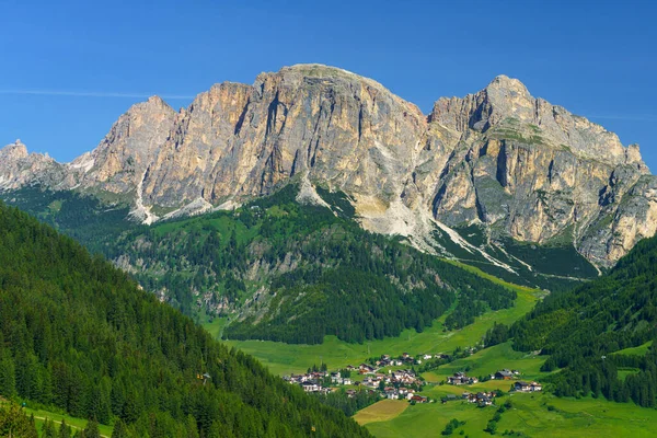 Mountain Landscape Summer Road Campolongo Pass Dolomites Bolzano Province Trentino — Stock Photo, Image