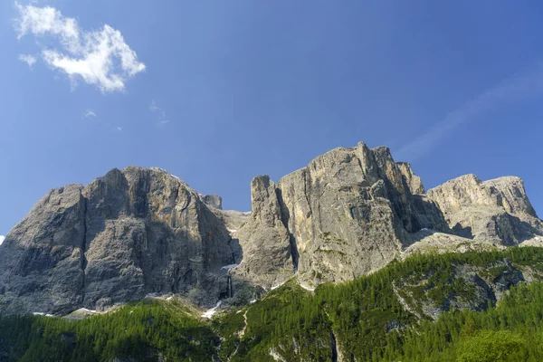 Paisaje Montaña Verano Largo Del Camino Paso Gardena Dolomitas Provincia —  Fotos de Stock