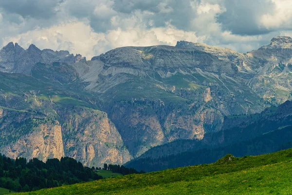 Paisagem Montanhosa Verão Longo Estrada Para Sella Pass Dolomitas Província — Fotografia de Stock