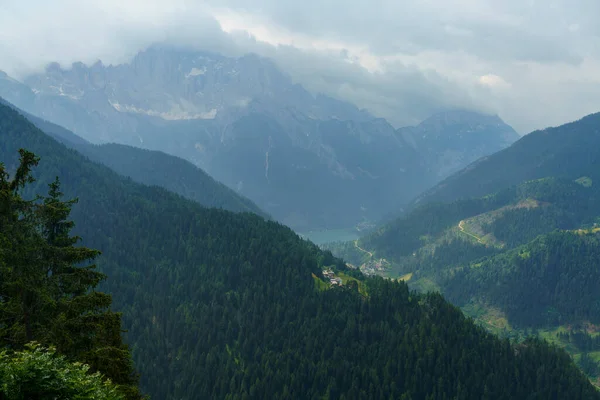 Yazın Colle Santa Lucia Dolomites Belluno Veneto Talya Giden Yol — Stok fotoğraf