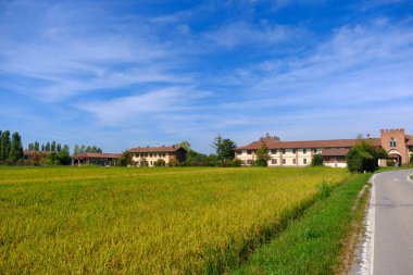 Cascina Santa Marta, Zibido San Giacomo 'daki tarihi çiftlik evi, Milan, il, Lombardy, İtalya