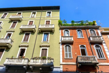 Milano 'daki Piero della Francesca' da bulunan konut binaları, 