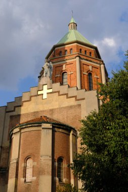 Milan, Lombardy, İtalya: Madonna di Lourdes 'in eski kilisesi