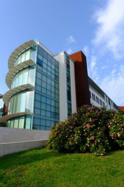 Milan, Lombardy, İtalya: Enrico Fermi üzerinden modern bina