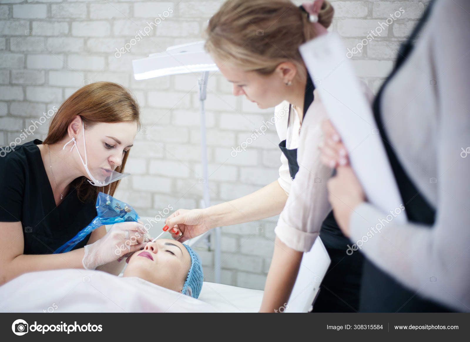 Tekad Kuat untuk Mewujudkan Impian Menjadi Nyata di Pretty Little Brows –  MAJALAH BALI, image size:1600x1167