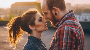 romantik tarih ihale aşk sevgi çift