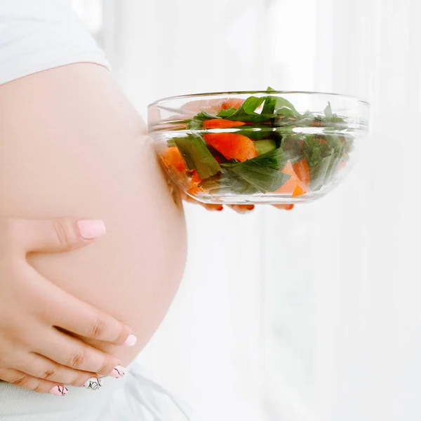 vegan lifestyle healthy nutrition pregnant woman
